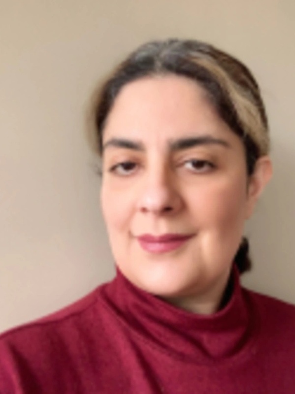  Parinaz Hariri